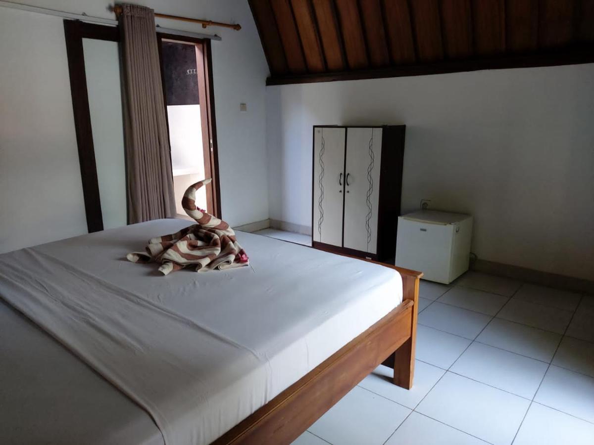 Balengku Dua Apartment Gili Islands Exterior photo