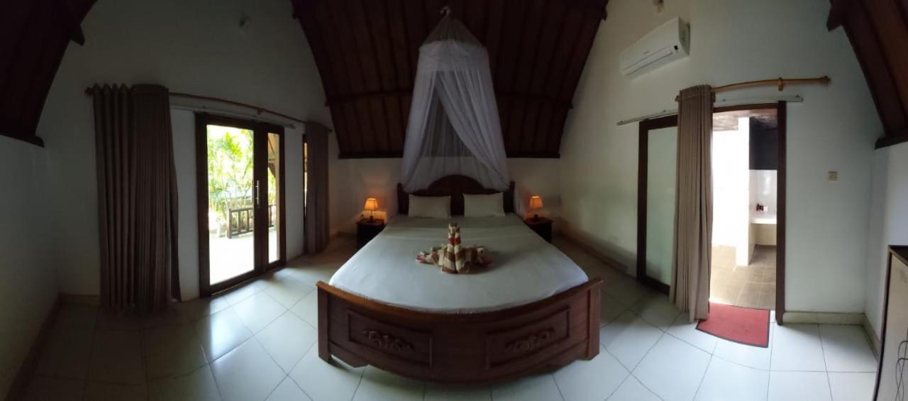 Balengku Dua Apartment Gili Islands Exterior photo