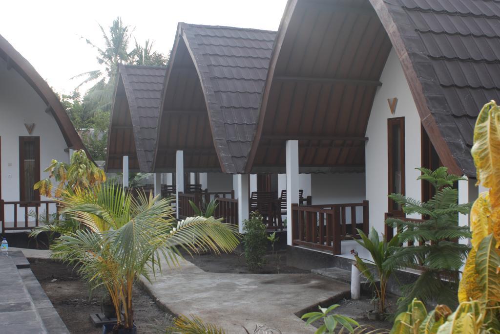 Balengku Dua Apartment Gili Islands Exterior photo