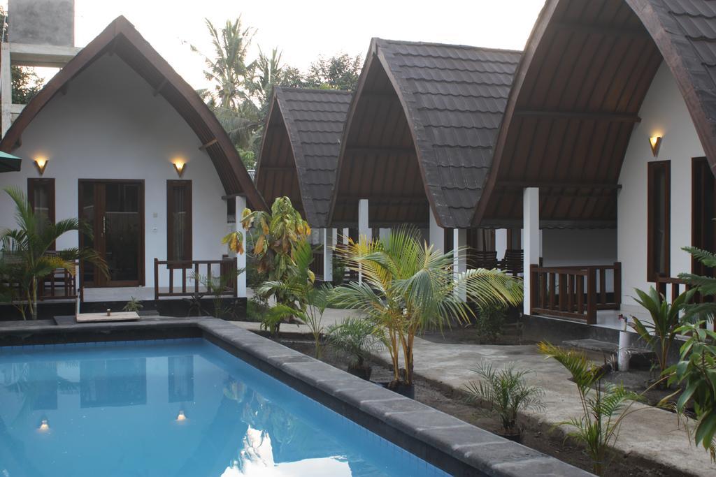Balengku Dua Apartment Gili Islands Exterior photo