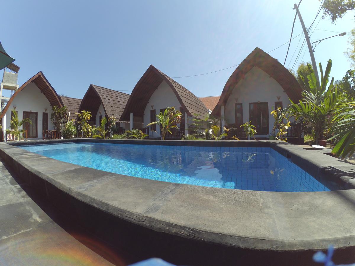 Balengku Dua Apartment Gili Islands Exterior photo